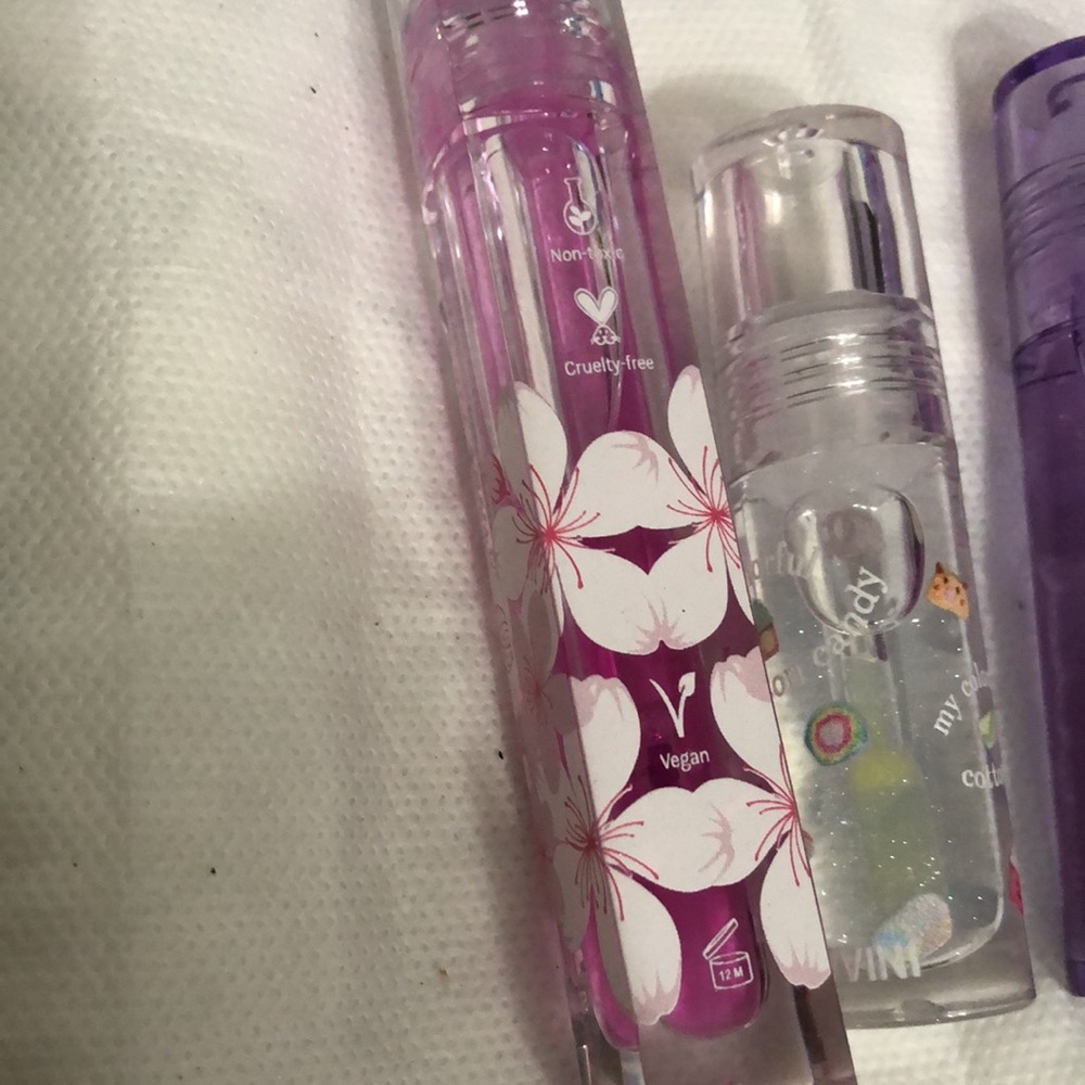 Makeup Brush Set & Lip Glosses bundle 5 items NWT - Picture 5 of 6